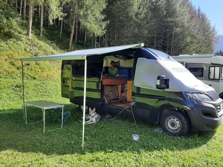 Van camperizzato la Furia Buia